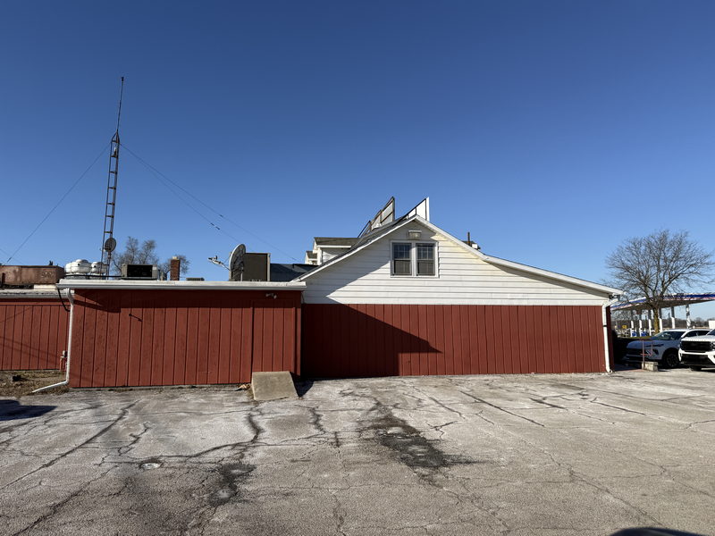 Stuckeys - Chelsea - 50 S Fletcher Rd - Dec 2025 1 (newer photo)